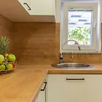 Apartment Belleza With Private Jacuzzi